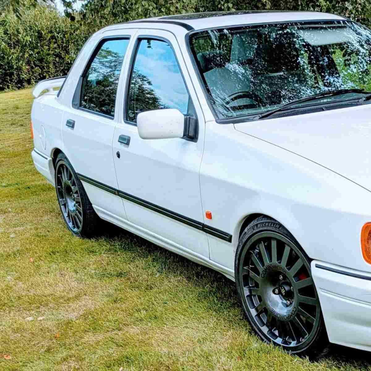 Compomotive 18x8 FMV, sølv, 4x108, ET35, CW1881DFMVS